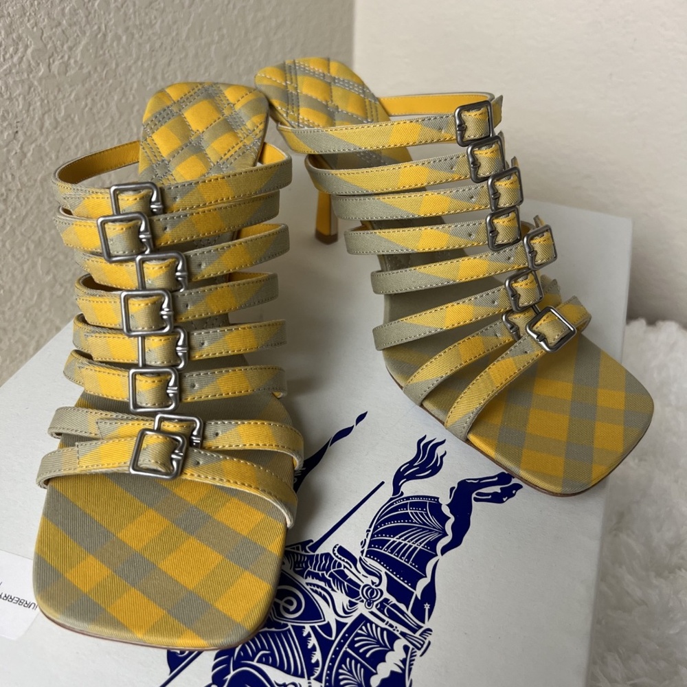Burberry Lara Canvas Cutout Accent Sandals Women's Size: 9 | IT 39.5